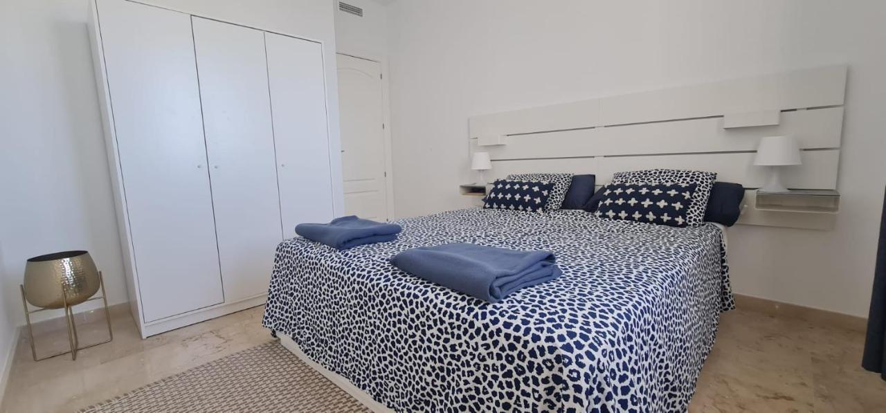 Small Oasis - Appartement 6 Personnes Manilva Exterior foto