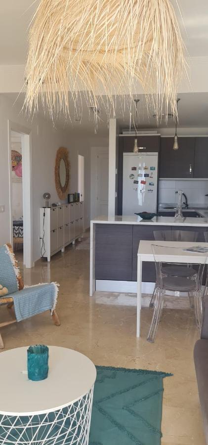 Small Oasis - Appartement 6 Personnes Manilva Exterior foto