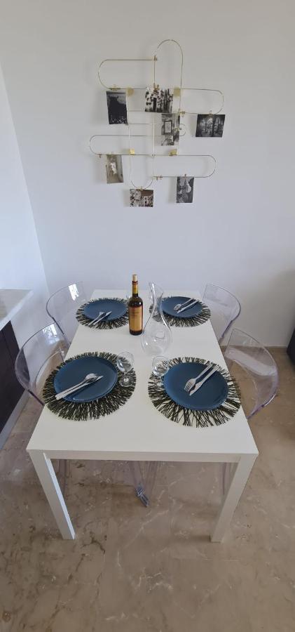 Small Oasis - Appartement 6 Personnes Manilva Exterior foto